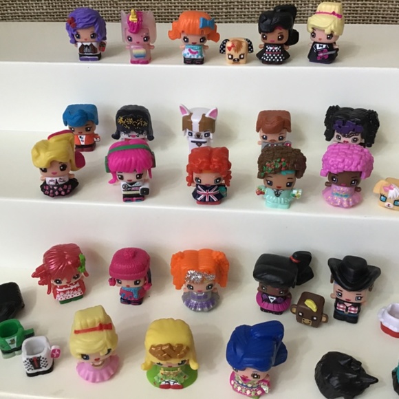 My Mini MixieQ Figures - Picture 6 of 7
